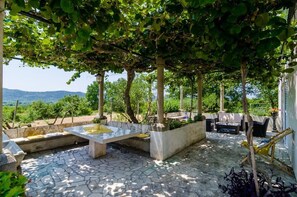 House (Holiday Home Field of Olives - Two Be) | Terrace/patio