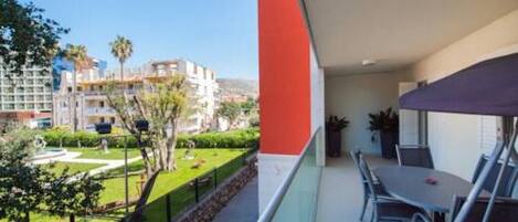 Apartamento (Superior Three Bedroom Apartment with) | Sacada