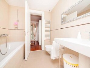 Departamento (Superior Three Bedroom Apartment with) | Baño | Toallas 
