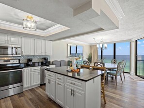 Condo, Multiple Beds, Balcony, Ocean View (T3 1212 - No Pets) | Private kitchen