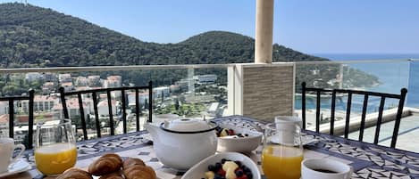 Lägenhet (Three Bedroom Apartment with Terrace ) | Terrass/Patio