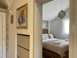 Apartment (Three Bedroom Apartment with Terrace ) | 3 bedrooms, cots/infant beds - Apartment Simply The Best (Dubrovnik)