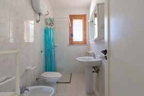 Bathroom - 1951 Villetta Milos - Piano Terra by Barbarhouse (Melendugno)