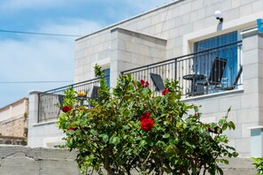 Villa (Villa Kabalero - Four-Bedroom Villa w) | Exterior