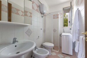 Dusche, Bidet