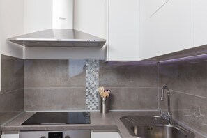 Departamento (Two Bedroom Apartment with Balcony an) | Cocina privada