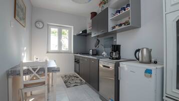 Apartment (Apartment A Kind Of Magic - One Bedro) | Private kitchen | Fridge