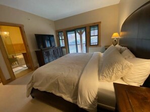 4 bedrooms, WiFi, bed sheets