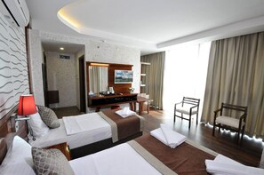 Premium bedding, minibar, WiFi, bed sheets - UK Blue Coast Hotel  - Adults Only (Alanya)