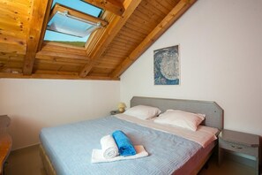 Talo (Six Bedroom Holiday Home with Terrace) | 6 makuuhuonetta, vauvansängyt