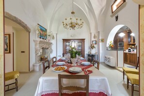 Dining - 2498 Villa Raffaella by Barbarhouse (Spongano)
