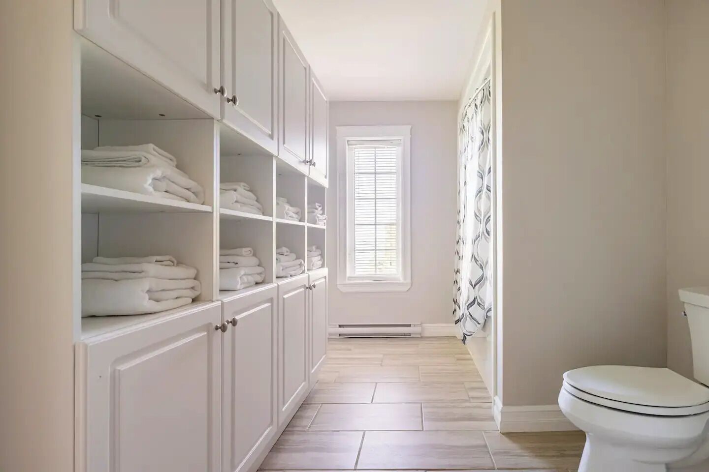 Main bathroom
