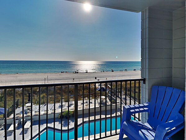 Condo, varias camas, balcón | Áreas de la propiedad