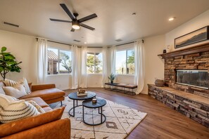 House, Multiple Beds, Hot Tub, Mountain View | Interior - Sun Catcher (Yucca Valley)