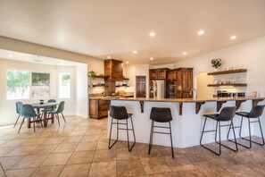 House, Multiple Beds, Hot Tub, Mountain View | Dining - Sun Catcher (Yucca Valley)