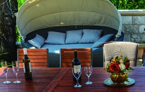 Villa (Five-Bedroom Villa with Terrace and S) | Terrace/patio