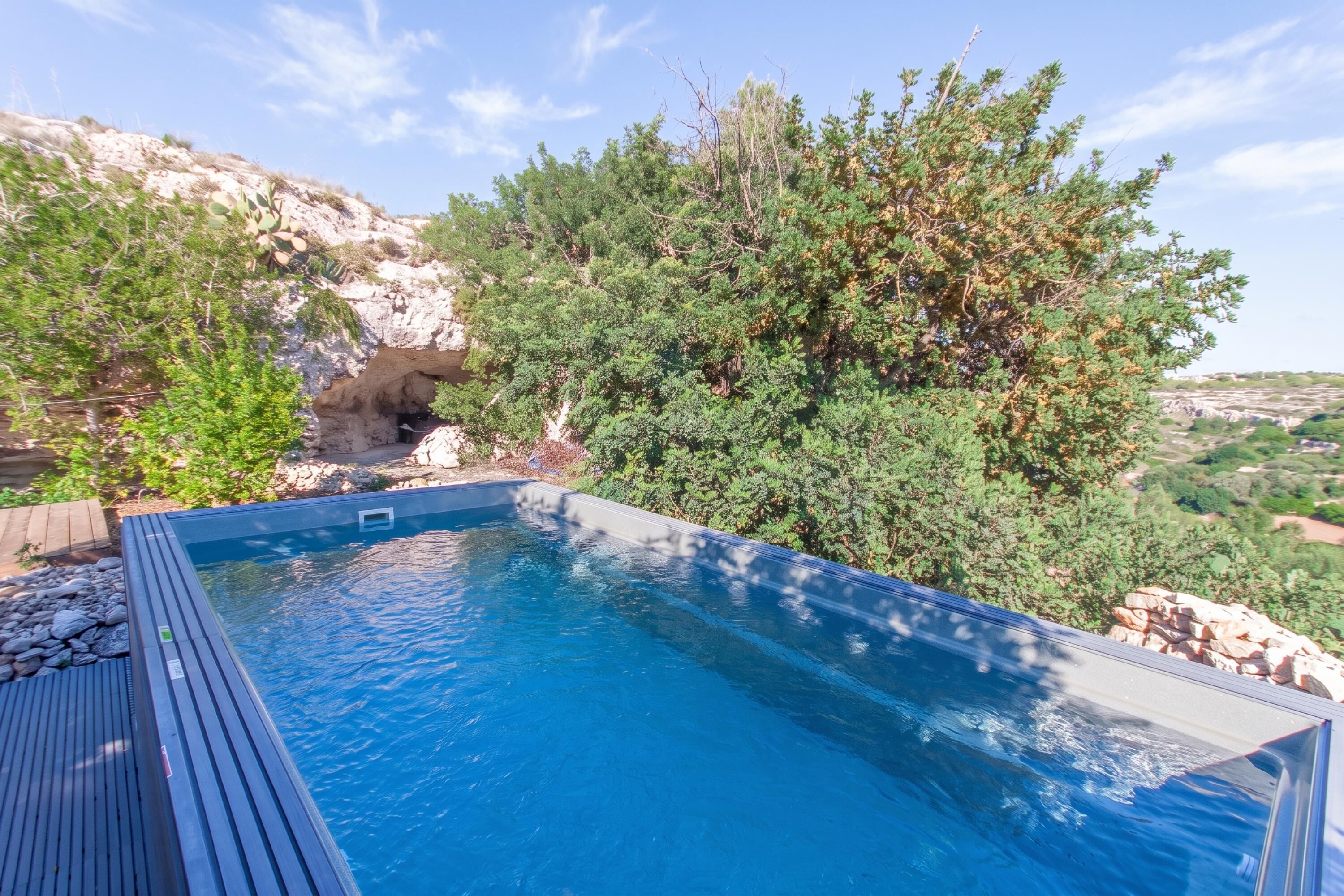 Private pool