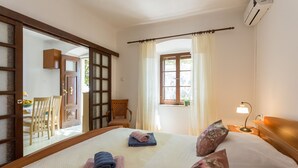Leilighet (Two-Bedroom Apartment with Terrace an)