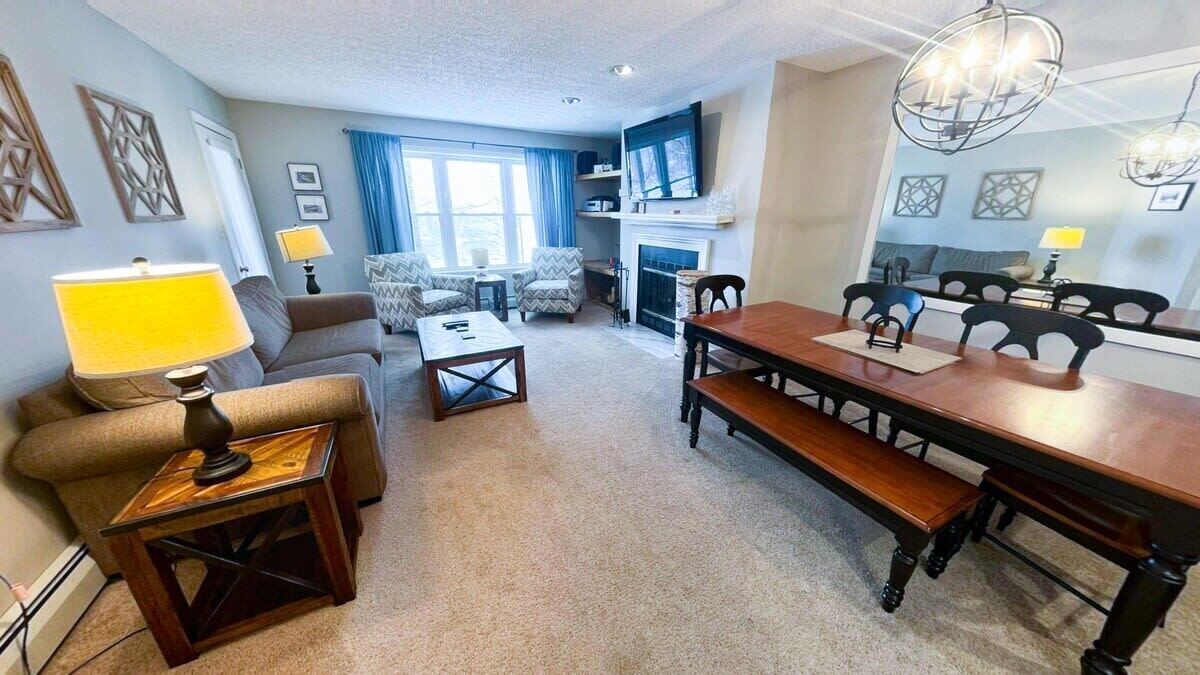 TV, fireplace, offices