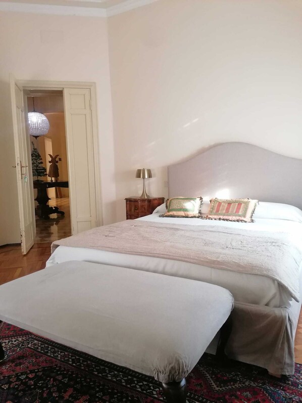 Blackout drapes, iron/ironing board, free WiFi