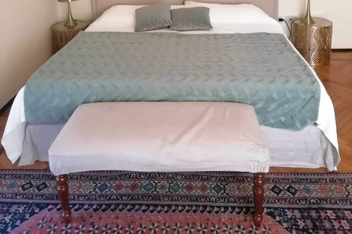Habitación doble superior | Cortinas blackout, tabla de planchar con plancha y wifi gratis