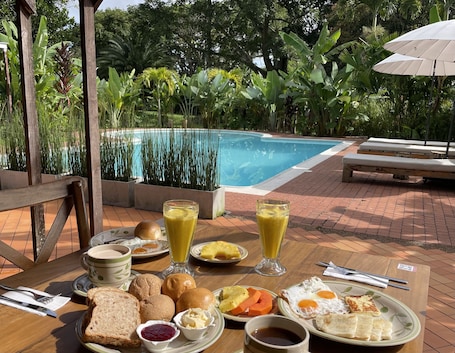 Free daily local cuisine breakfast