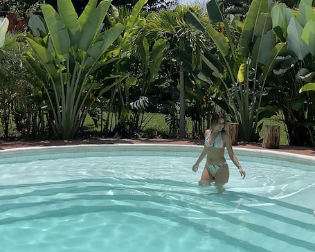 Piscine extérieure. MuchoSur Quimbaya