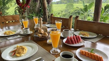 Free daily local cuisine breakfast