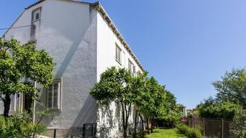 Apartment (Two Bedroom Apt,terrace,garden view) | Exterior