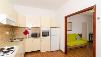 Casa (Three Bedroom House with Terrace and ) | Cocina privada | Refrigerador