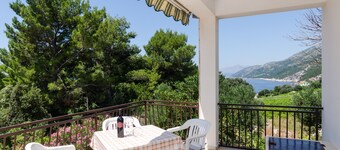 Holiday Home Blue Vineyard