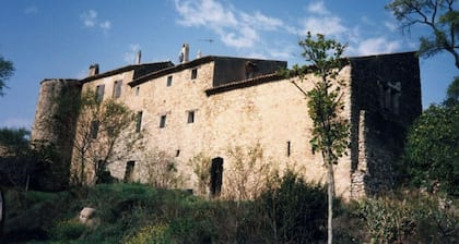Ferme des Templiers at the foot of Sainte Victoire