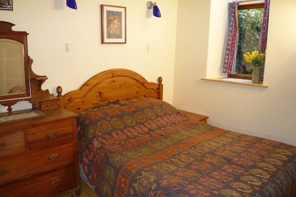 2 slaapkamers, een strijkplank/strijkijzer, wifi, beddengoed