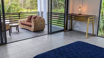 3 dormitorios, escritorio, wifi gratis y ropa de cama