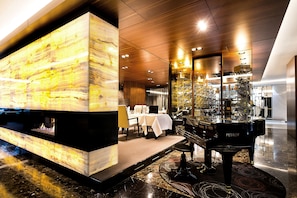 Interior entrance - Hotel International Brno (Brno)