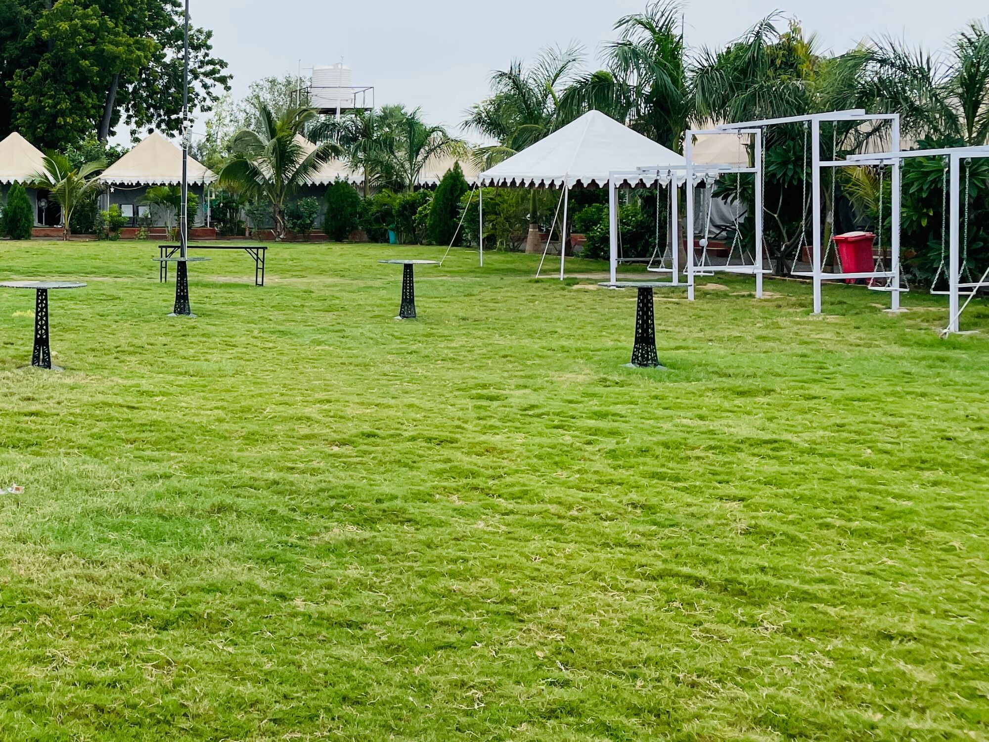 Children’s play area – outdoor