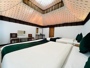 Chambre Standard | Literie de qualité supérieure, bureau, Wi-Fi gratuit, draps fournis