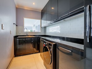 Casa (4 Bedrooms) | Interior