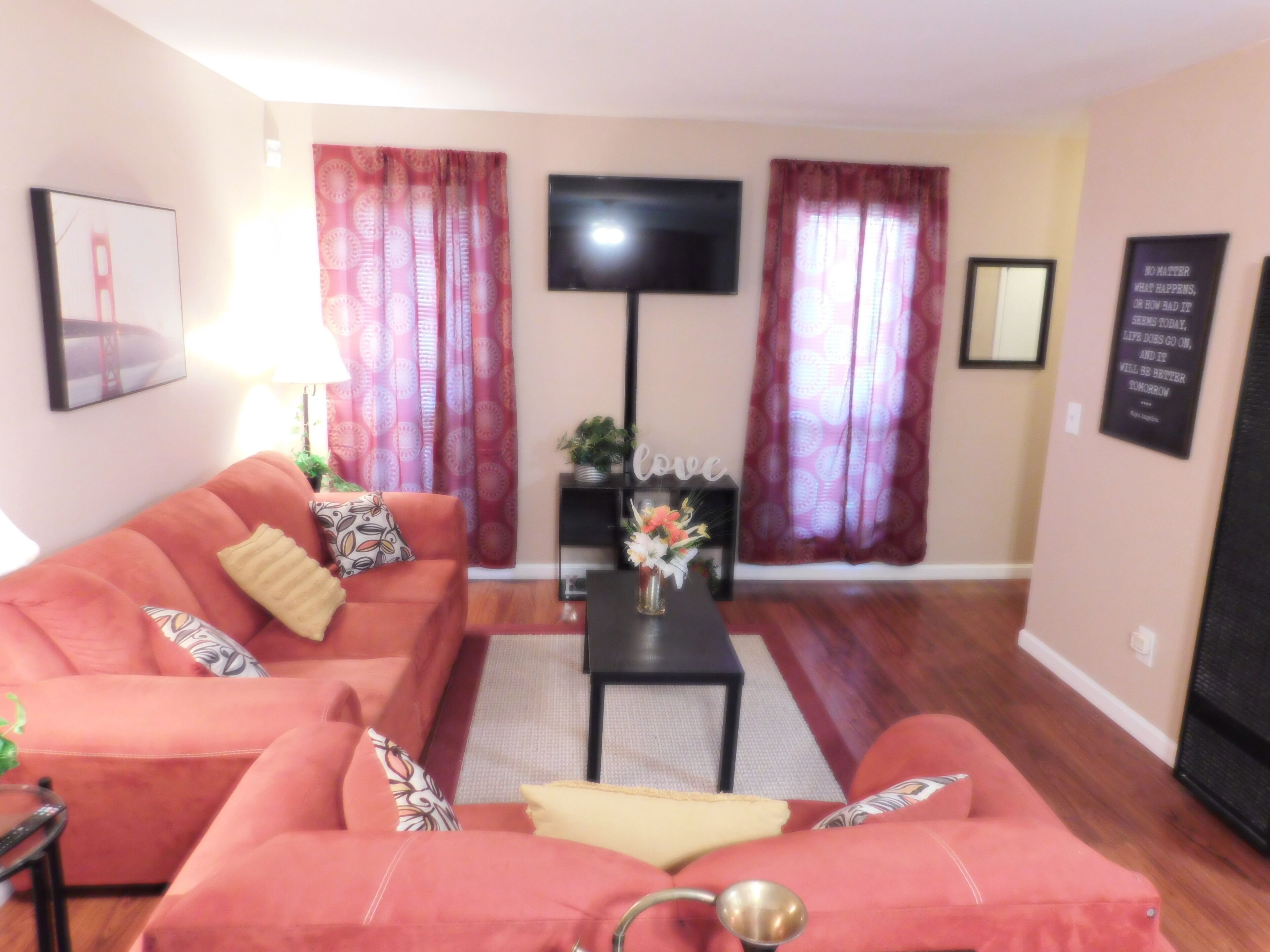 Cozy & Centrally located Fairfield Modern Townhome