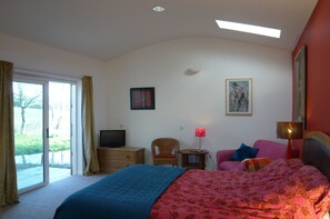 5 soverom, strykejern/-brett, wi-fi (inkludert) og sengetøy