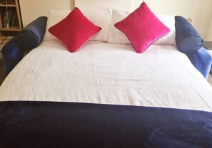 1 habitación, escritorio, tabla de planchar con plancha y wifi gratis