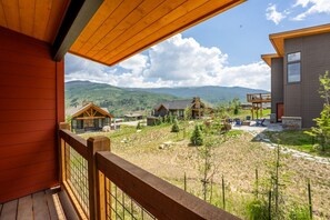 Terrace/patio - Modern Mountain Retreat | Resort Amenities | Spacious layout (Silverthorne)
