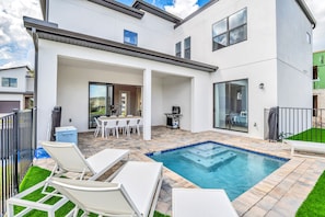 Villa Domani 5 bd Home with Pool (2018) | 私人游泳池