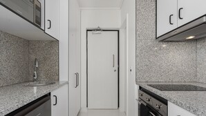 Fridge, microwave, oven, stovetop - Miami Living at The Flamingo! (Cape Town)