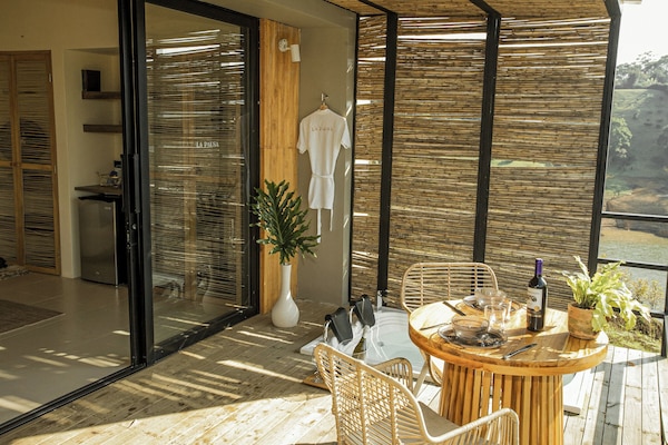 2 bedrooms, premium bedding, pillowtop beds, minibar