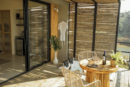 2 bedrooms, premium bedding, pillowtop beds, minibar
