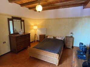 2 quartos, berço de viagem, Wi-Fi de cortesia
