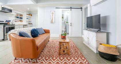 Spacious Nook in the City- Central to Everything!
