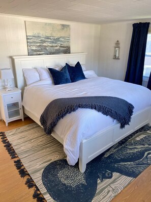 4 bedrooms, desk, travel cot, free WiFi - 🌊 BEACHFRONT FAMILY HOME STEPS TO OCEAN! 2026 Vrbo Rental Of The Year Award! (Yarmouth)