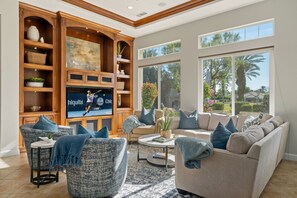 Smart TV, fireplace, printers - PGA West! Views+Chill Vibes and Sparkling Pool (La Quinta)